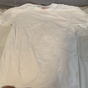 hanes white t shirt